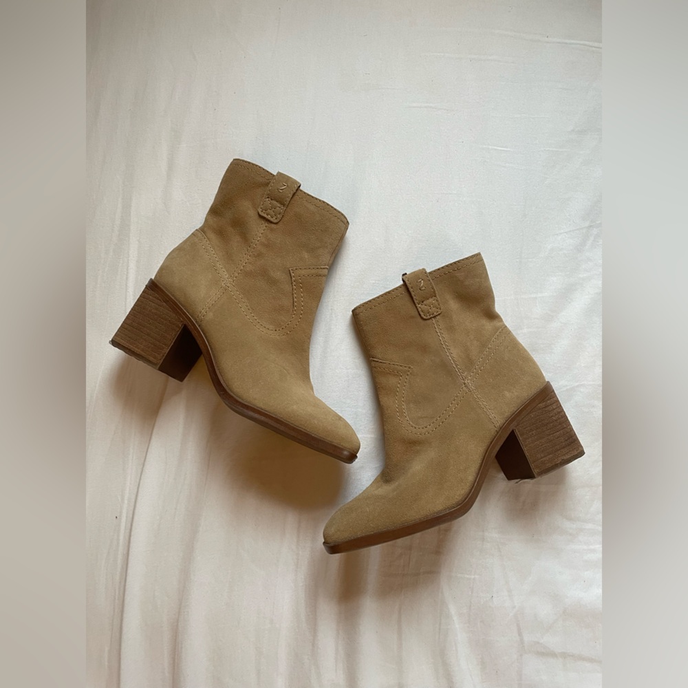 Suede Leather Sand Western Livie Bootie Ankle Boots NWT Size 7.5 - Picture 5 of 10